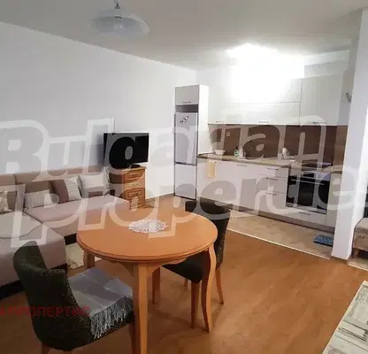 Photo 2 — Studio apartment with balcony in Byala, Varna region