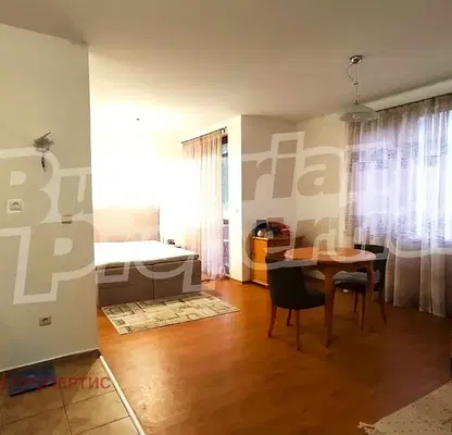 Photo 4 — Studio apartment with balcony in Byala, Varna region