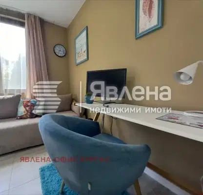 Снимка 5 — Просторно 1-стайно студио в Царево с тераса и басейн