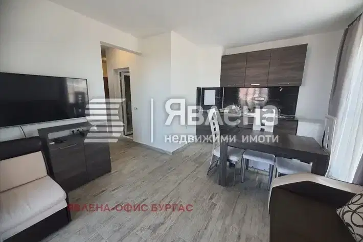Two-room apartment with terrace in Tsarevo, near the beach