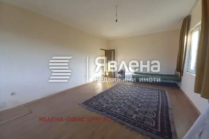 4-bedroom apartment in Burgas, Carevo