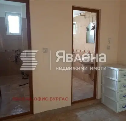 Photo 2 — 4-bedroom apartment in Burgas, Carevo