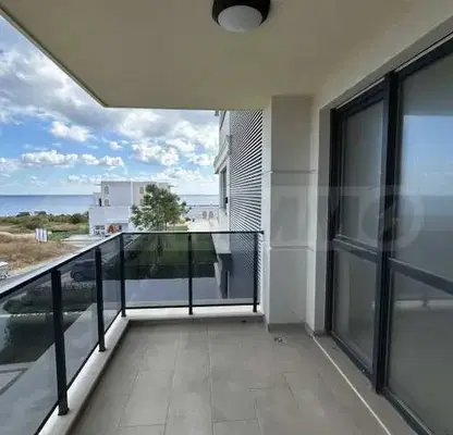 Photo 2 — Three-room apartment with terrace and sea view in Chernomorets