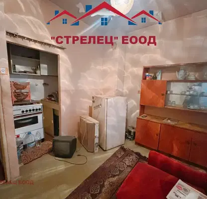 Снимка 4 — Двустаен апартамент в Добрич, Балик с тераса
