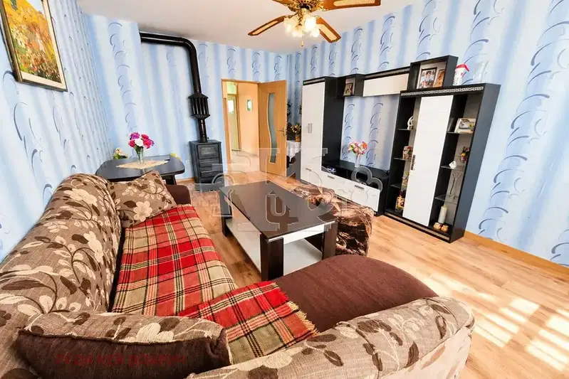 3-bedroom apartment in Dobrich, Balik