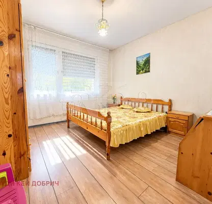 Photo 4 — 3-bedroom apartment in Dobrich, Balik