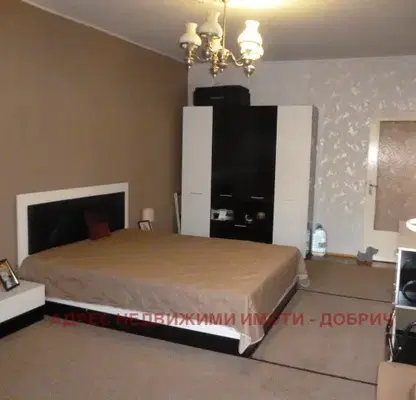 Photo 5 — 3-bedroom apartment in Dobrich, Balik
