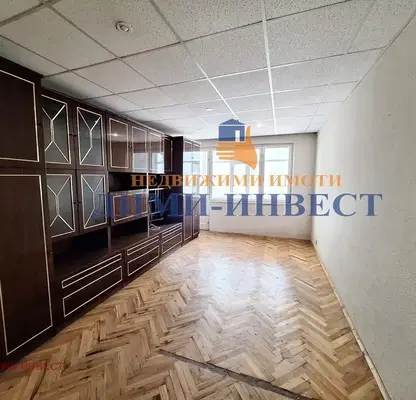 Photo 2 — 2-bedroom apartment in Dobrich, Centyr