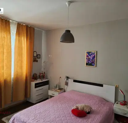 Photo 2 — 2-bedroom apartment in Dobrich, Centyr