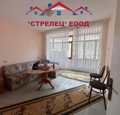 Photo 5 — 3-bedroom apartment in Dobrich, Centyr