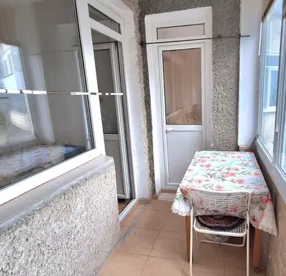 Photo 3 — 3-bedroom apartment in Dobrich, Centyr