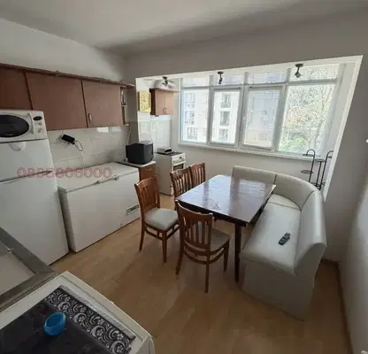 Photo 4 — 3-bedroom apartment in Dobrich, Dobrotica - Albenska