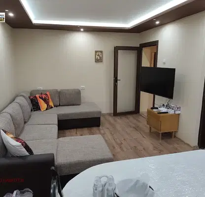 Photo 2 — 3-bedroom apartment in Dobrich, Energorazpredelenie