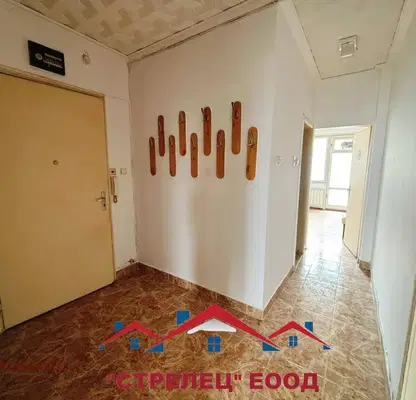 Photo 2 — 4-bedroom apartment in Dobrich, Gradska Bolnica