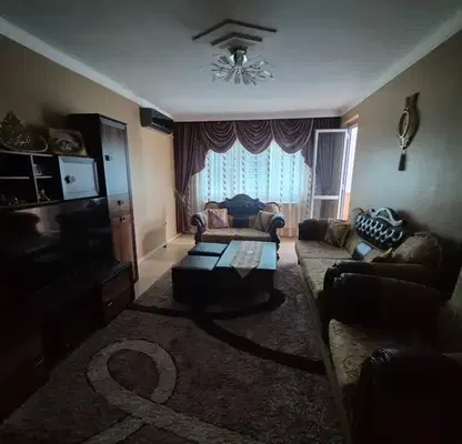 Photo 2 — 3-bedroom apartment in Dobrich, Stroitel