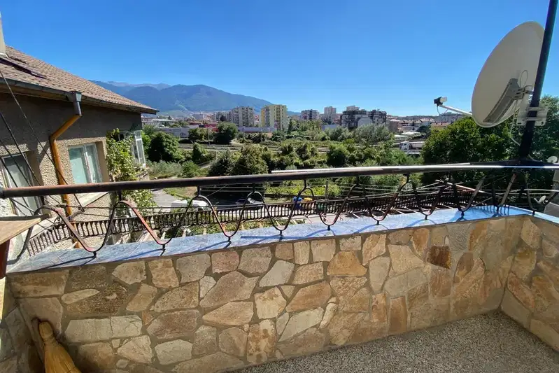 3-bedroom apartment in Kyustendil, Dupnica