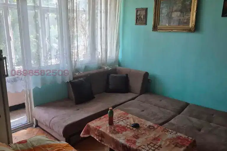 4-bedroom apartment in Kyustendil, Dupnica