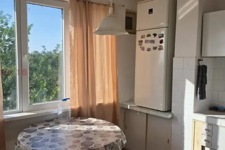 Two-room apartment 66 sq m in Elhovo with renovated block