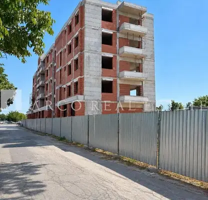 Photo 4 — Three-room apartment with two terraces in the centre of Elin Pelin