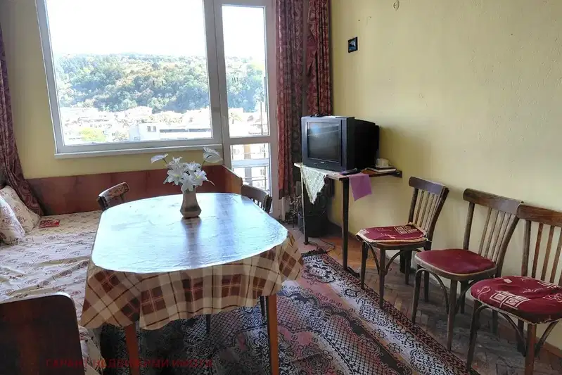 3-bedroom apartment in Gabrovo, Centyr