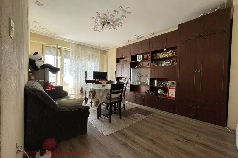Two-room apartment in Gabrovo, Mladost with two terraces