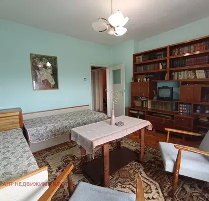 Photo 4 — Two-room apartment in Gabrovo, Mladost with elevator and parking