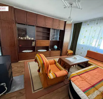 Photo 2 — Two-room apartment in Gabrovo, Mladost district, with elevator