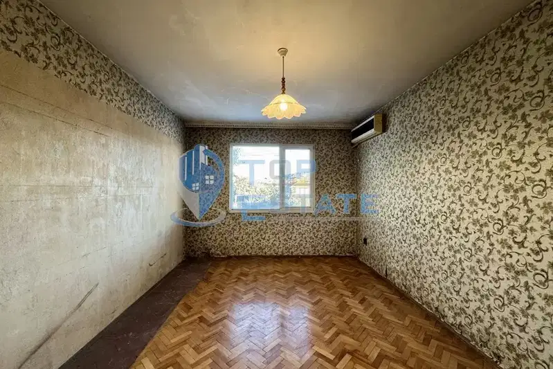 Two-room apartment with two terraces in Gorna Oryahovitsa