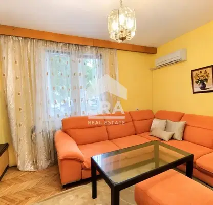 Photo 2 — Three-room apartment with parking space in the centre of Haskovo