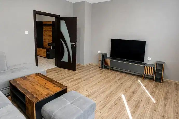 Spacious 4-room apartment in Voivodski district, Haskovo with garage