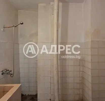 Снимка 4 — Просторен 3-стаен апартамент в гр. Карлово с две тераси