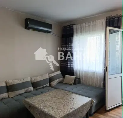 Снимка 4 — Двустаен апартамент с паркинг в Карлово, 3-ти етаж