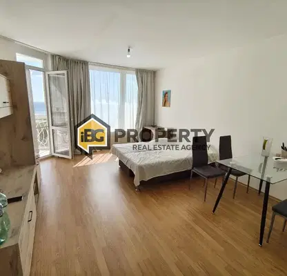 Photo 5 — Two-room apartment with sea view in Kavarna