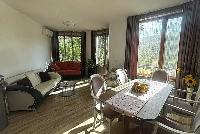 Two-room apartment with terrace in the coastal area of Kavarna