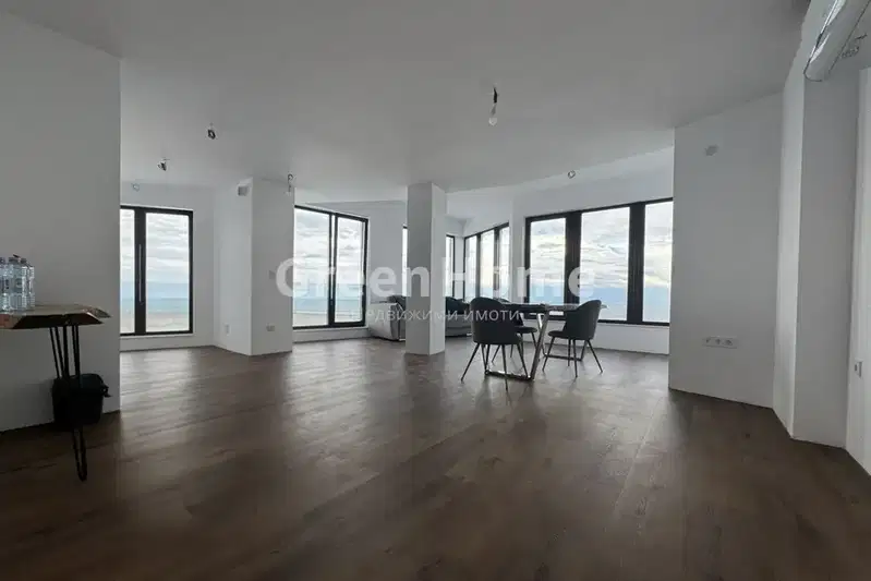 3-bedroom apartment in k.k. Chayka