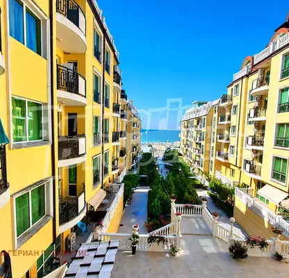 Photo 2 — Two-room apartment with pool in Elenite resort