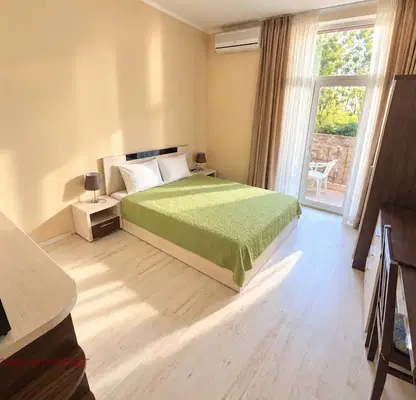 Photo 2 — Studio apartment in Sunny Beach resort with pool and security