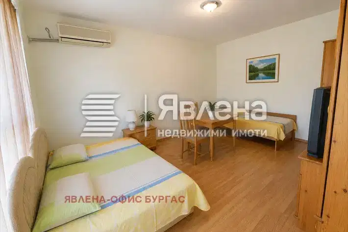 Студио апартамент в Слънчев бряг с тераса