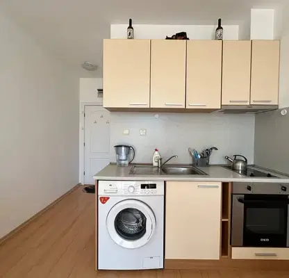 Photo 3 — Studio apartment in Sunny Beach resort with balcony