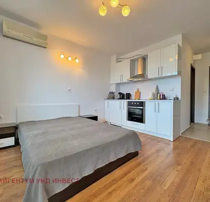 Photo 4 — Studio apartment in Sunny Beach with terrace and elevator