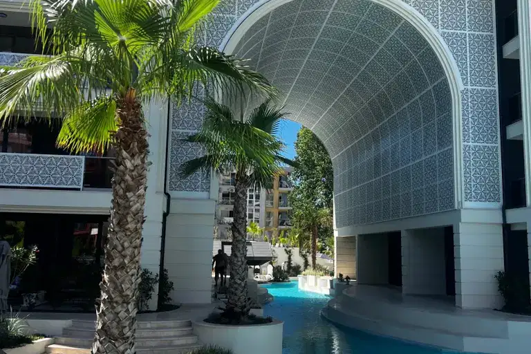 one-room apartment in Sunny Beach resort with parking