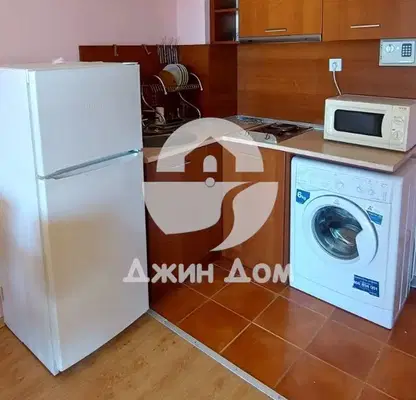 Снимка 5 — Двустаен апартамент с гледка към планината в Слънчев бряг