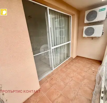 Снимка 4 — Двустаен апартамент в Слънчев бряг с тераса в затворен комплекс