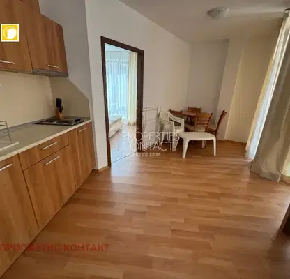 Снимка 3 — Просторен 2-стаен апартамент в Слънчев бряг с голяма тераса