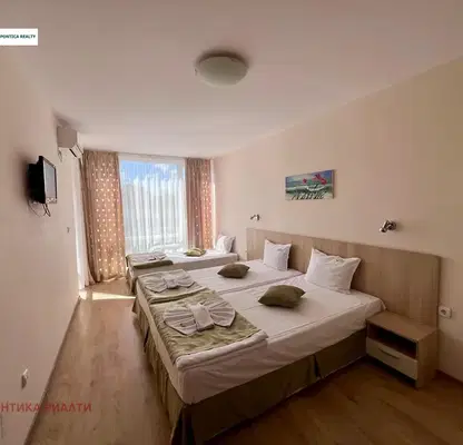 Снимка 3 — Двустаен апартамент с гледка към басейн в Слънчев бряг