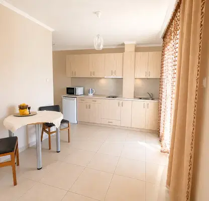 Photo 4 — Three-room apartment in Sunny Beach with balcony in gated complex