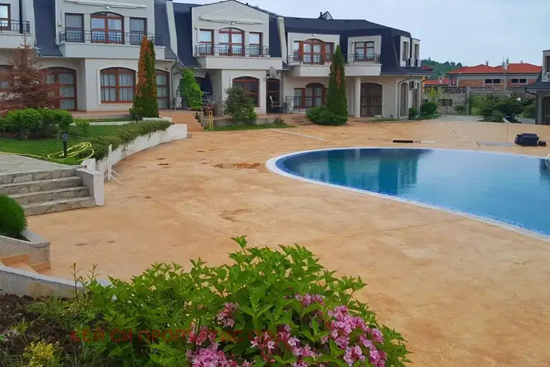 3-room apartment with sea view in Sunny Beach