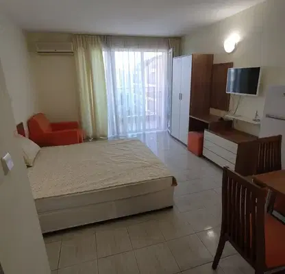 Photo 5 — One-room apartment in Sunny Beach resort with elevator