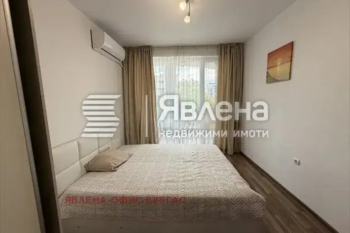 Студио апартамент с гледка към басейна в Слънчев бряг
