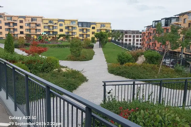 Two-room apartment with large terrace in Sv. Sv. Konstantin i Elena